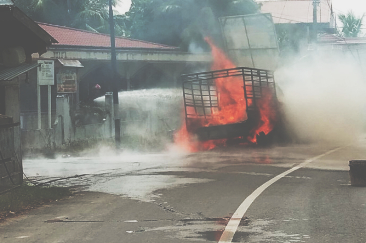 Mobil Pengangkut Solar Terbakar