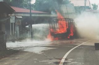 Mobil Pengangkut Solar Terbakar