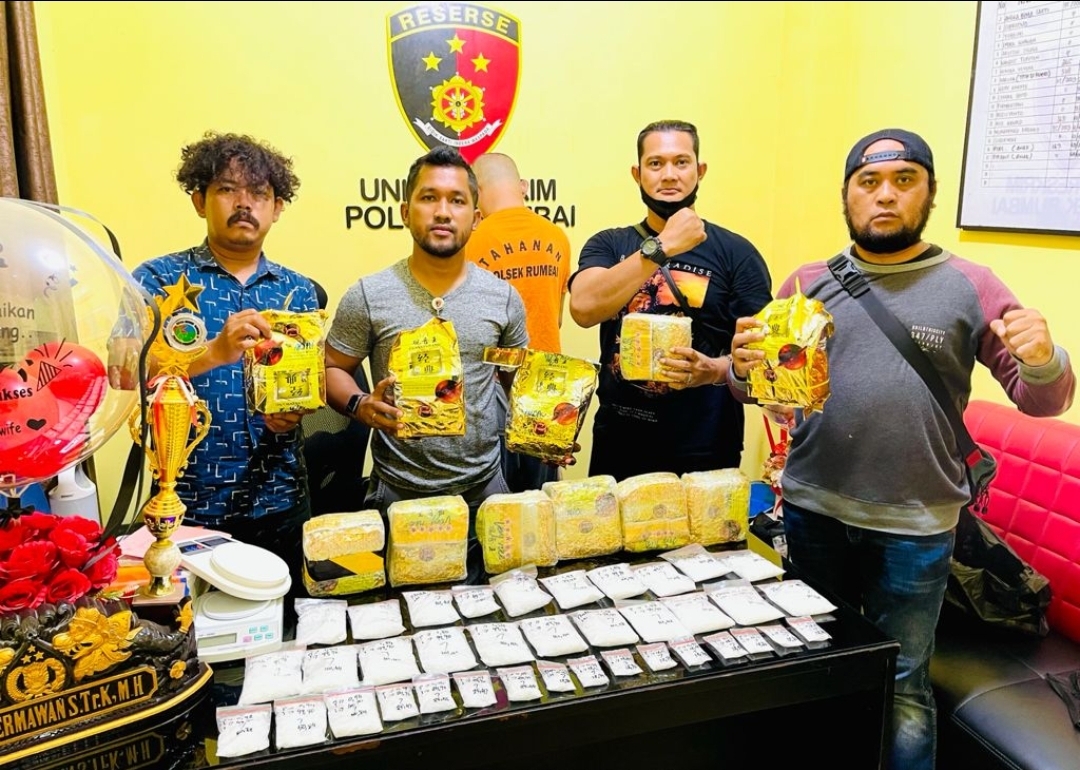 Polsek Rumbai Gagalkan Peredaran 13 Kg Sabu