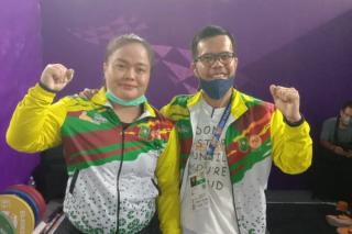 Angkat Besi Sumbang Emas Riau