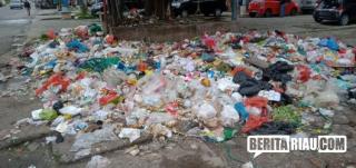 Teror Sampah Terjadi Lagi di Pekanbaru, DLHK Tanggapi Normatif