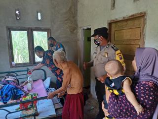 Kakek 90 Tahun dan Nenek 99 Tahun di Kampar Sehat Setelah Divaksin COVID-19