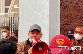 Wow! Demo Korupsi Wako Firdaus Nyasar Menuding Kajati Riau Terima Suap