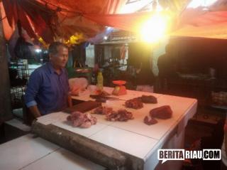 Daging Sapi Masih Kosong di Pekanbaru, Pedagang: Mungkin 3 Hari Lagi Masuk..