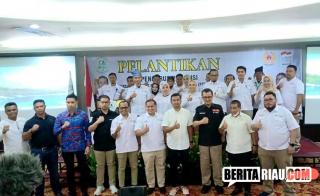 Komjen (Purn) Oegroseno Lantik Dedi Harianto Lubis Cs Jadi Pengprov PTMSI Riau