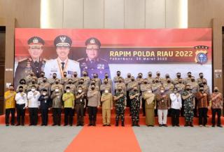 M Iqbal Buka Rapim Polda Riau 2022