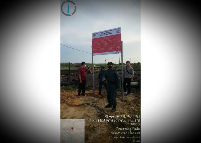 Tim KLHK Turun ke Lokasi, Plang Segel Masuk di Pabrik PT Sawit Inti Prima Perkasa Bengkalis