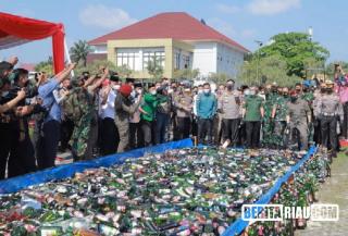 Polda Riau Musnahkan Ribuan Barang Bukti Hasil Razia KRYD