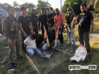 Polda Riau Tangkap 3 Penjual Gading Gajah di Kuansing