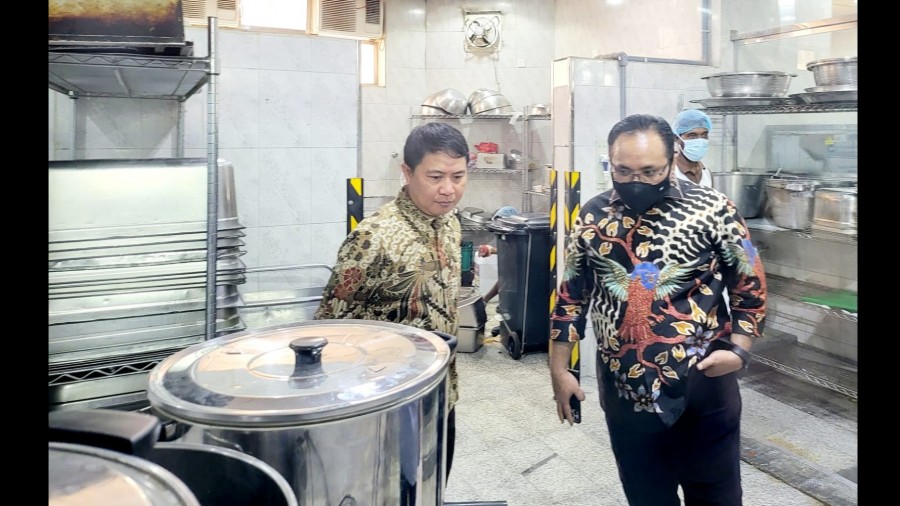 Menag Tinjau Dapur Katering untuk Jamaah Haji Indonesia di Madinah