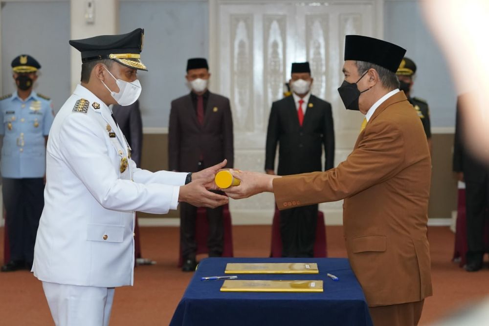 SK Pj Wali Kota Pekanbaru dan Bupati Kampar Berlaku 1 Tahun
