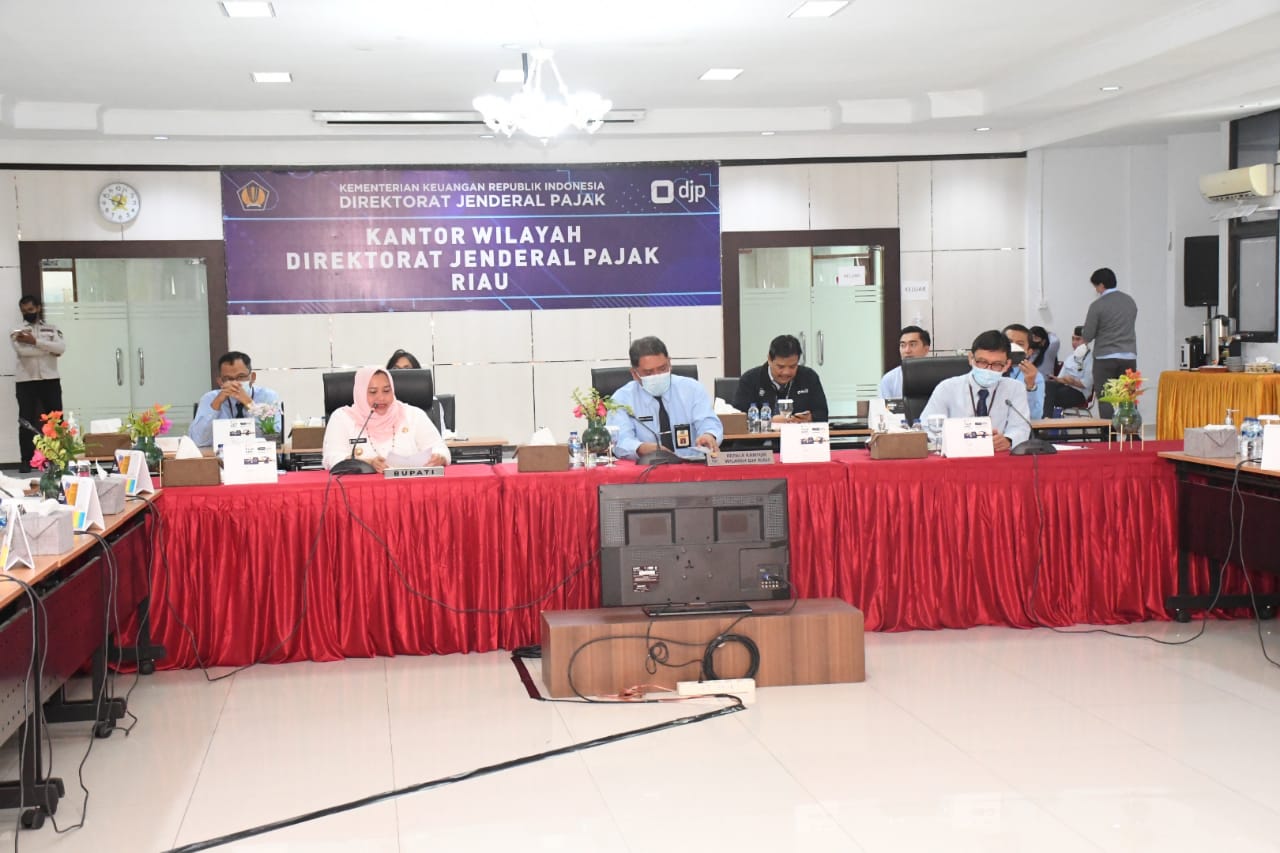 Kunjungi Kanwil DJP Riau, Bupati Kasmarni Jalin Kolaborasi Tingkatkan PAD dari Pajak Daerah