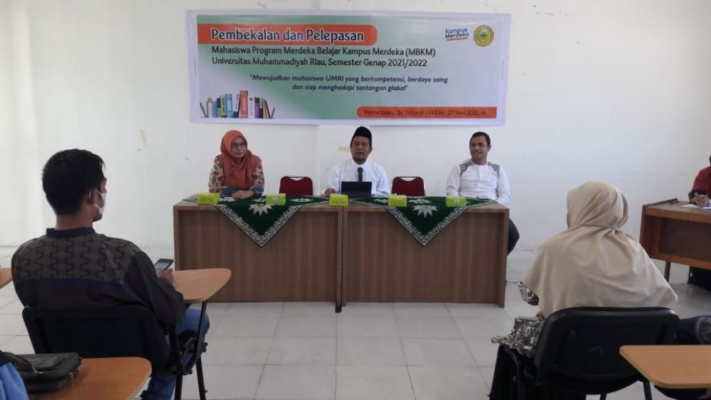 Wabup Inhil Buka Teknik Expo dan Musik Festival UNISI