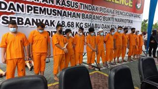Polda Riau Musnahkan 48,68 Kg Sabu dan Setengah Kg Ganja 