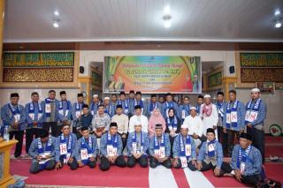 Bupati Wardan Lepas Kebarangkatan 82 Jamaah Umrah PT. MMW