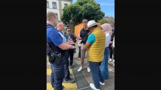 Ini Penampakan Ridwan Kamil Bersama Polisi Swiss saat Pencarian Anak Sulungnya yang Hilang di Sungai