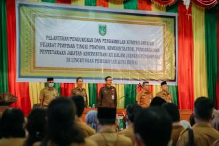 498 Pejabat Baru Pemko Dumai Dilantik dan Diambil Sumpah
