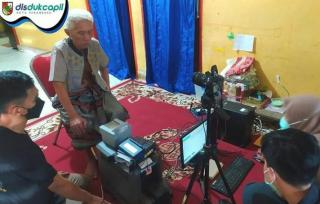 Setiap Sabtu, Disdukcapil Pekanbaru Bantu Disabilitas Buat e-KTP