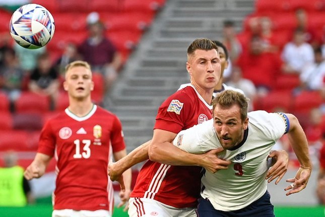 Inggris Tumbang di Kandang Hungaria