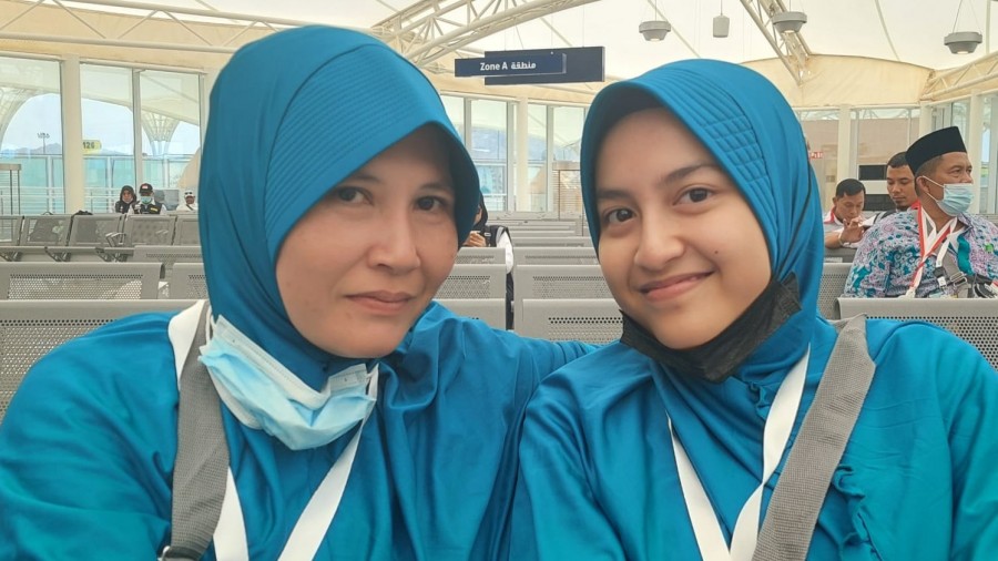 Masih Berusia 19 Tahun, Imla Rosjidi Jadi Jemaah Haji Termuda JKG 1
