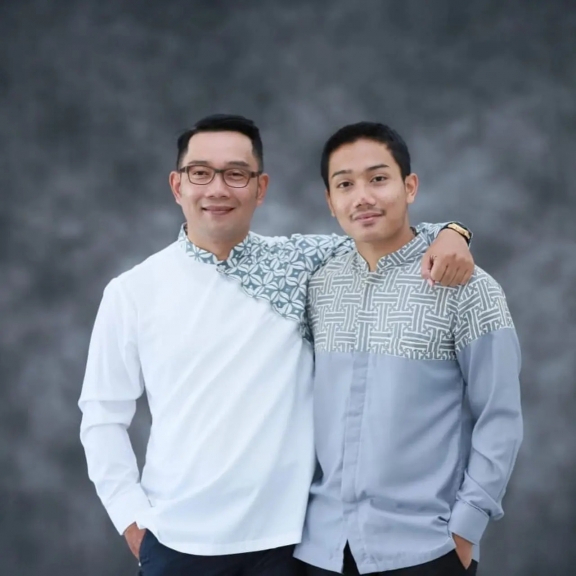 Sore Ini, Jenazah Putra Ridwan Kamil Tiba di Tanah Air