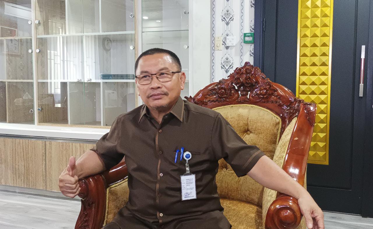 Mak Ngeri, Ada