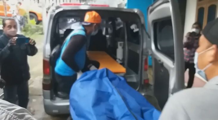 Nginap dengan Kekasih, Wanita Tewas di Bak Mandi, Kepala di Bawah dan Kaki di AtasÂ