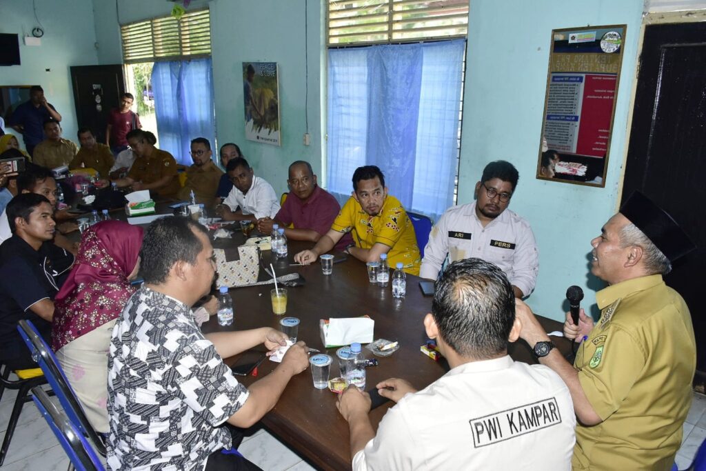 Silaturrahmi dengan PWI, Dr Kamsol: Saya Senang Bersahabat dengan Media