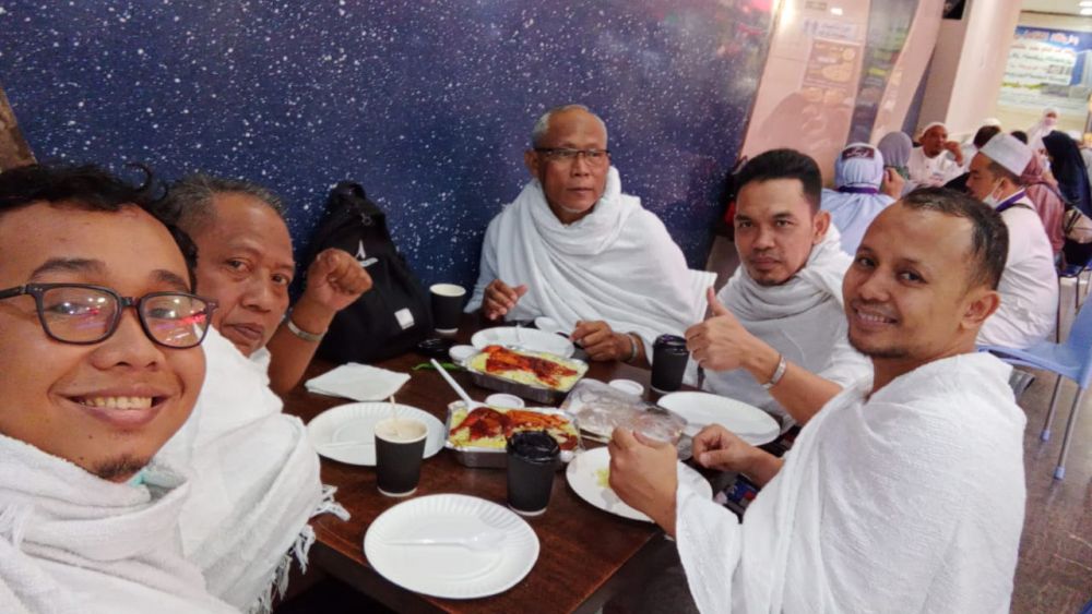 Ini Cerita JCH Riau di Makkah, Ada yang Dirampok, Dihipnotis dan Ditangkap karena Merokok