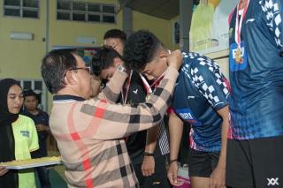 Resmi Ditutup, Bupati Inhil Apresiasi Â Kejurkab Badminton 2022