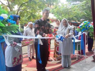 Plt Kadisdik Riau Launching Labor Kewirausahaan dan Darul Qur