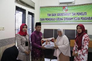 Dinsos Salurkan 135 Paket Sembako ke Fakir Miskin Hingga Penyandang Disabilitas
