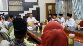 Bupati Kampar: Gaji/Insentif Guru MDA Segera Dibayarkan