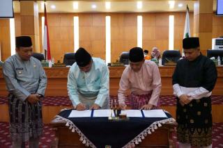 Bupati Alfedri Sampaikan Ranperda Pertanggungjawaban Pelaksanaan APBD Kabupaten Siak