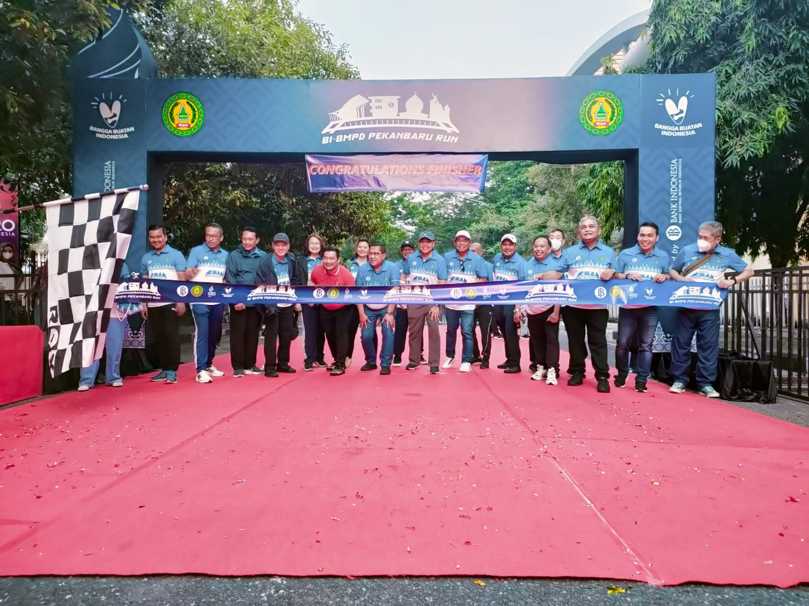 Asisten I Setdako Pekanbaru Ikut Lepas 420 Pelari dalam Fun Run BI-BMPD