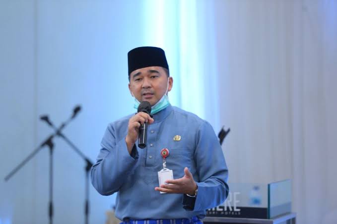 Kadispora Lepas Kontingen SOIna Riau ke Ajang PeSONas Tahun 2022 di Semarang