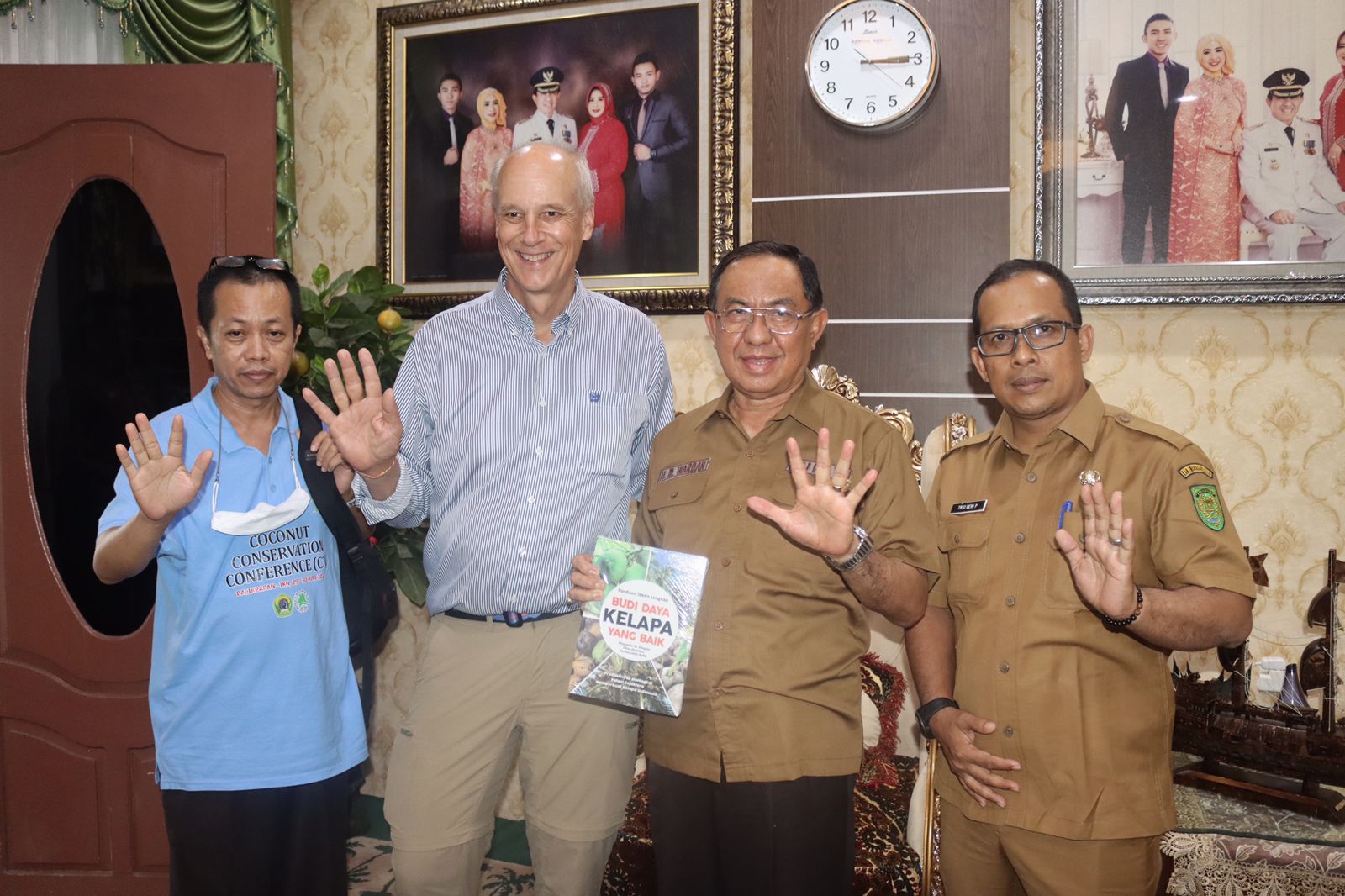 Bupati Wardan Terima Kunjungan Ketua Sahabat Kelapa Indonesia