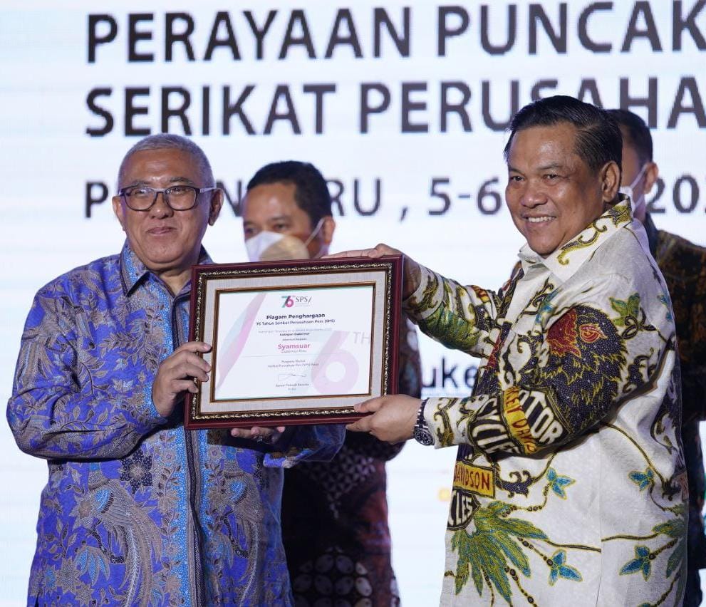 Gubri Syamsuar Dinobatkan Sebagai Pemimpin Terpopuler Media Arus Utama Tahun 2022