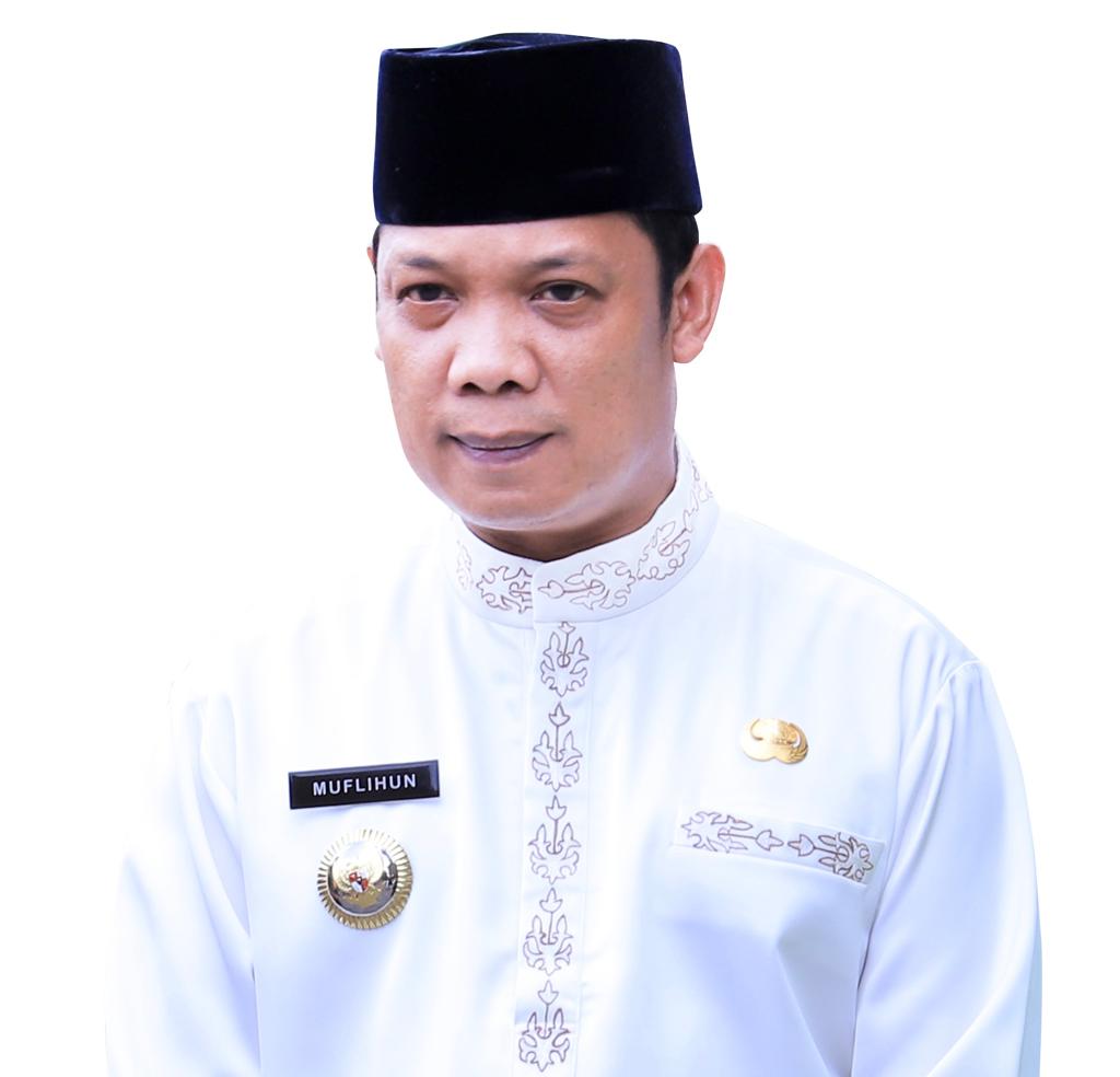Pj Wali Kota Salat Idul Adha 1443 H Bersama Masyarakat di Halaman MPP Pekanbaru