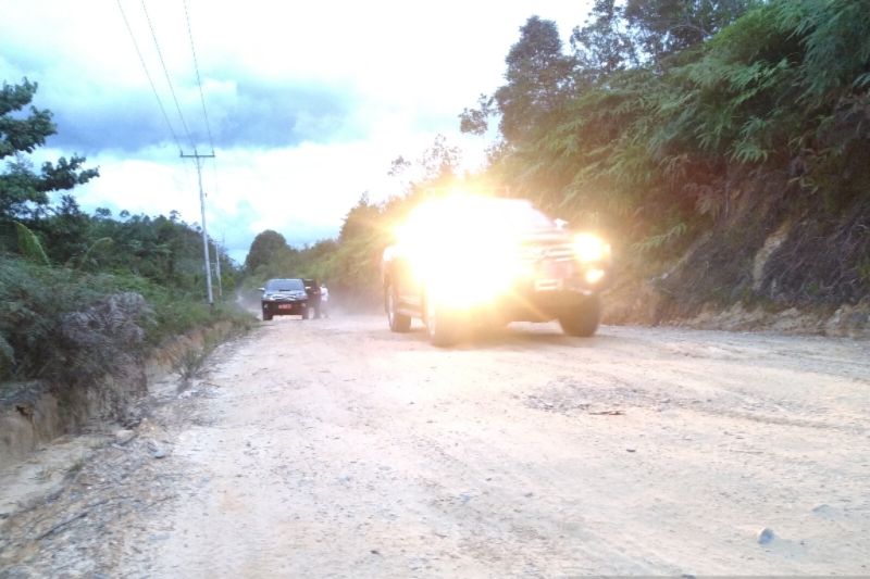 Sumbar Upayakan Pembangunan Jalan Tembus Rokan Hulu-Riau