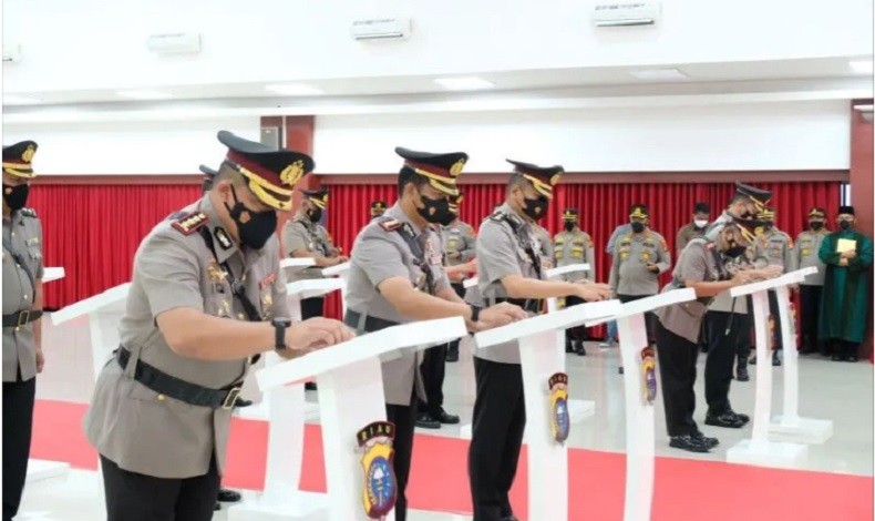 Kapolda Riau Lantik 6 Kapolres Baru, Ini PesannyaÂ 