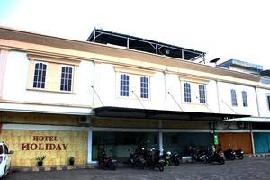Diduga Jadi Sarang Prostitusi, Oknum Wartawan Malah Jadi Humas di Hotel Holiday