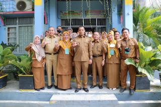 Pj Wali Kota Pekanbaru Pantau PPDB di 3 SMP Negeri