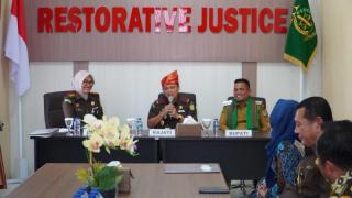 Pertemuan Kejati Riau dan Bupati Pelalawan Dikecam!