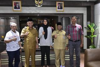 Pj Bupati Terima Anggota Paskibraka Nasional Dhea Sumardi Asal Kampar