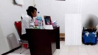 Tak Terima Dicium, Mahasiswi Cantik Laporkan Dosen ke Polisi
