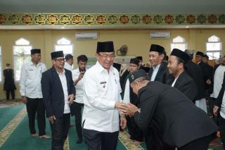 Bupati Wardan Lepas Kafilah Inhil ke MTQ Riau di Rohil