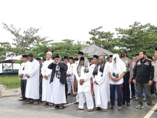 Tradisi Beratib Kampong Kembali di Gelar Masyarakat Teluk Makmur dan Mundam
