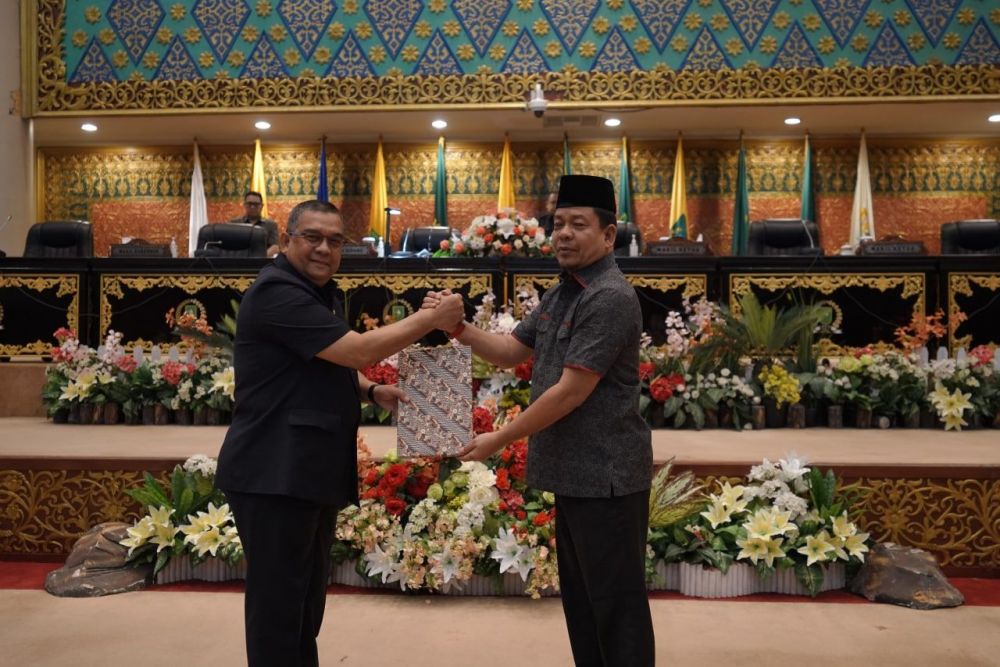 Gelar Paripurna, DPRD Riau Lanjutkan Tiga Raperda