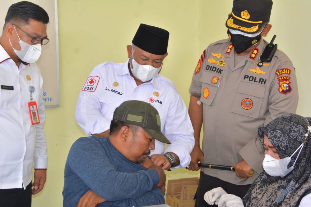 Pemkab dan Polres Kampar Gelar Vaksinasi dan Donor Darah Massal